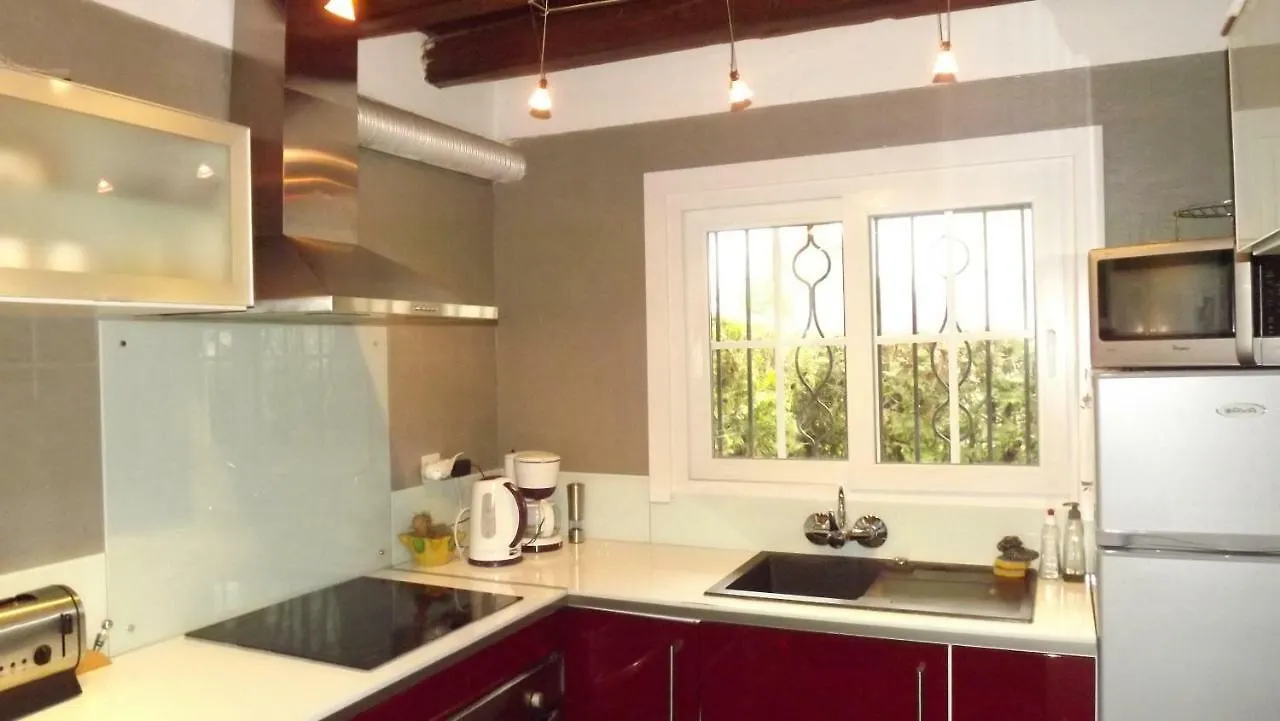 Casa June Torroella de Montgrí 0*,  إسبانيا
